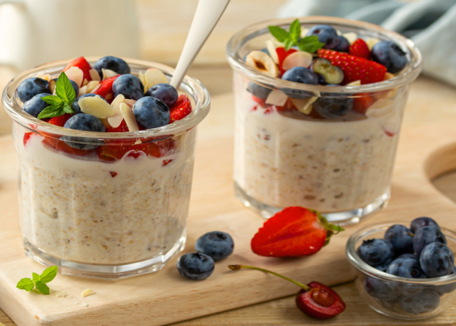 Berry and Almond Overnight Oats